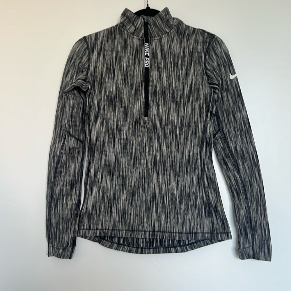 NIKE PRO HYPERWARM half zip